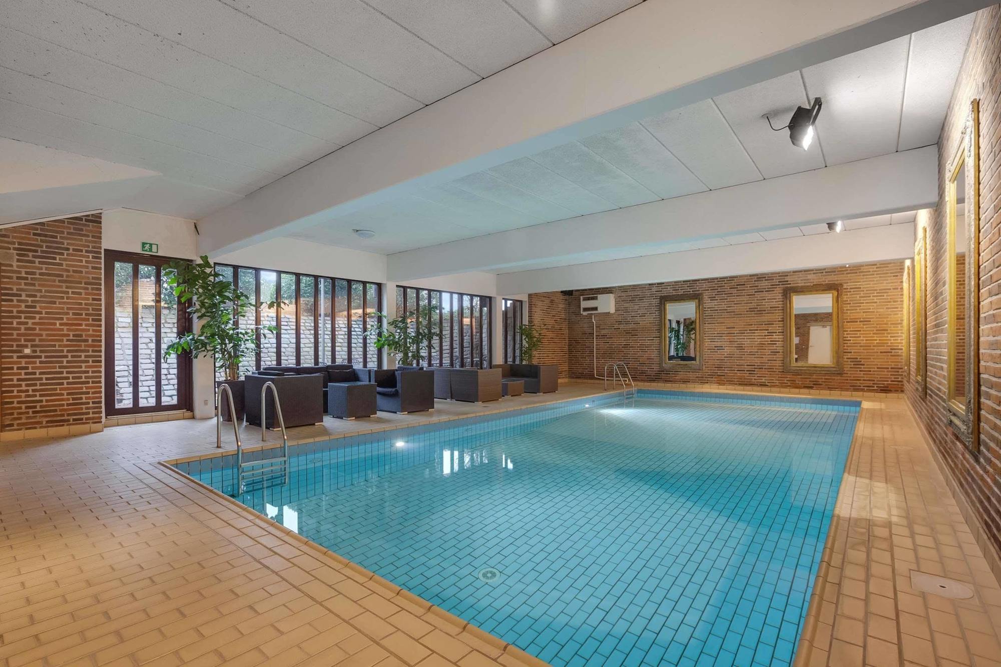 Kryb I Ly Hotel